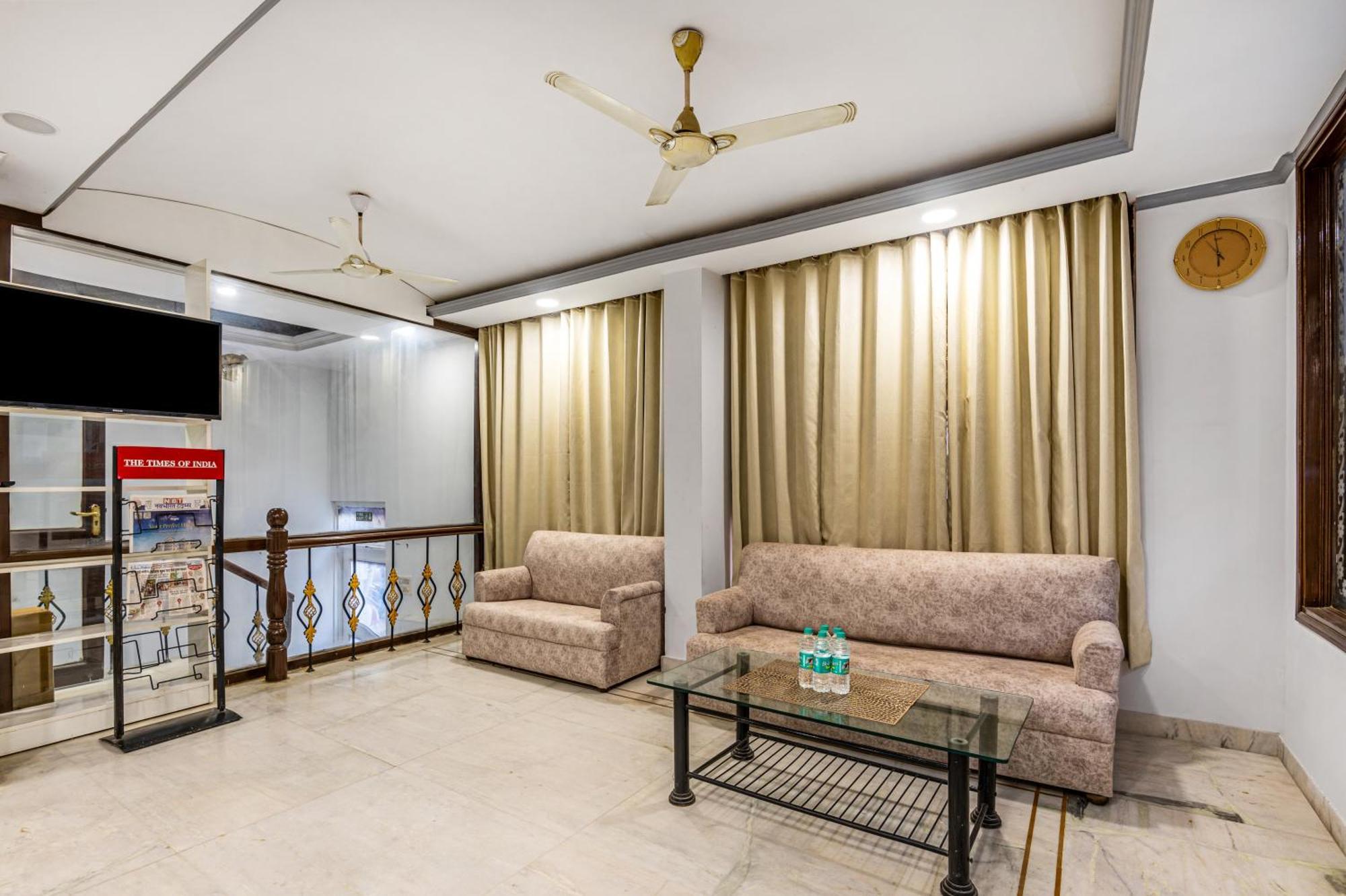 דלהי Hotel Nice Palace מראה חיצוני תמונה